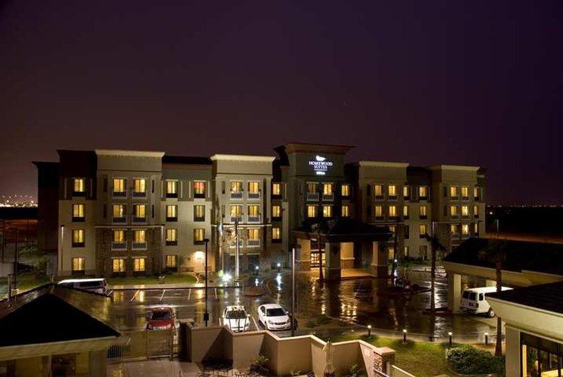 Homewood Suites By Hilton Phoenix-Avondale Exterior foto